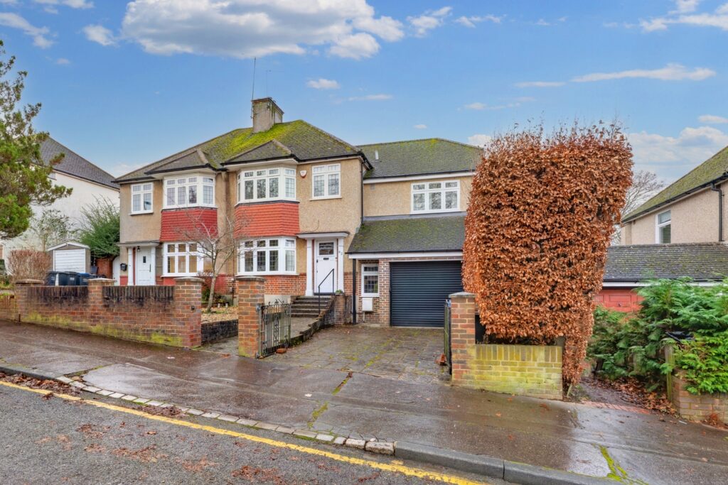 Crossways, South Croydon