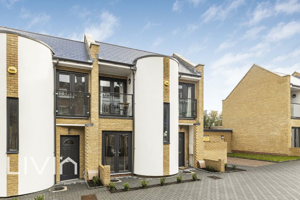 Goschen Mews, South Croydon