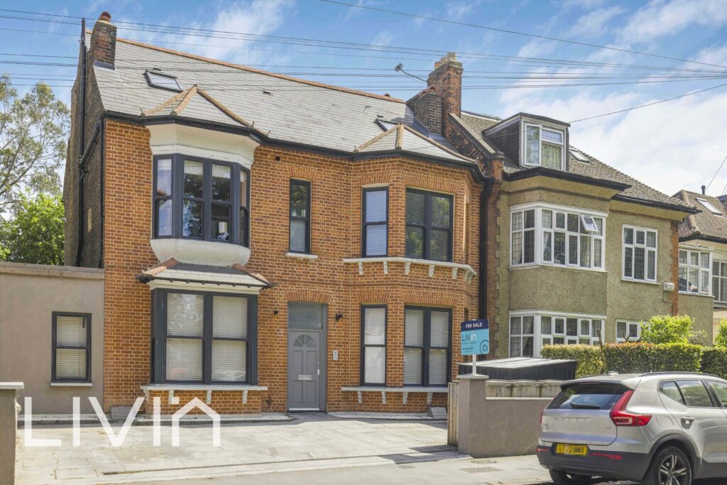 Woodside Green, South Norwood